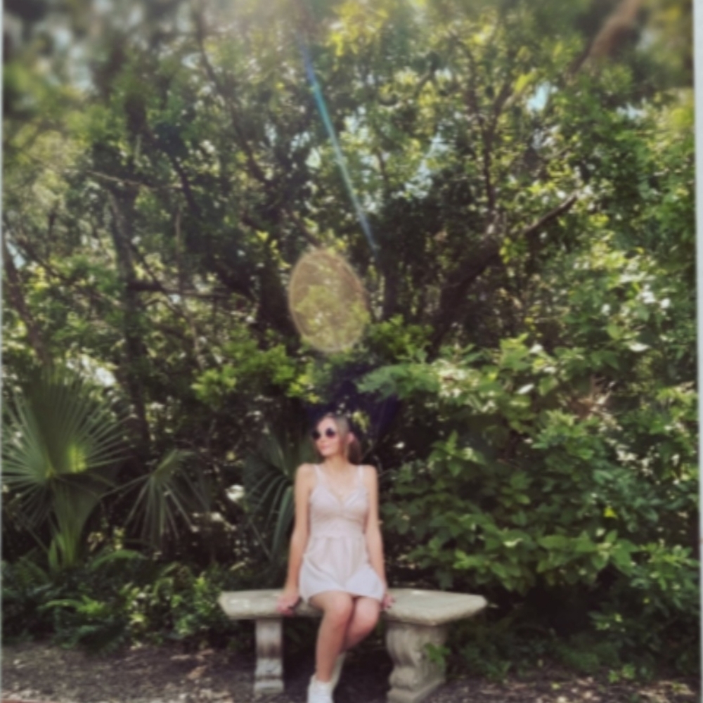 Meet your Posher, Ana